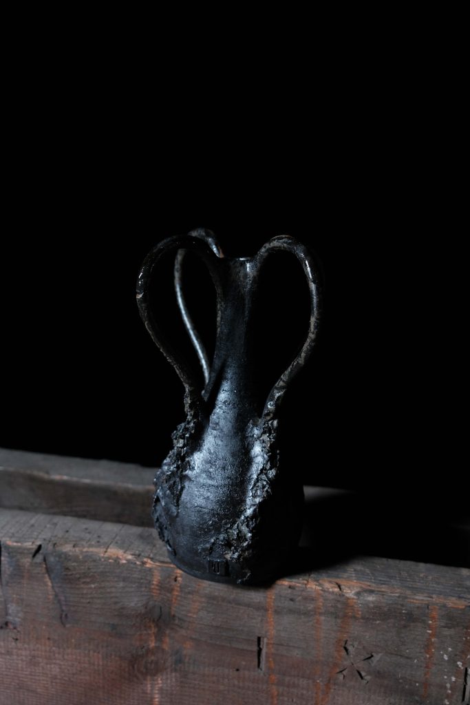 Alien vase 1 (2024)