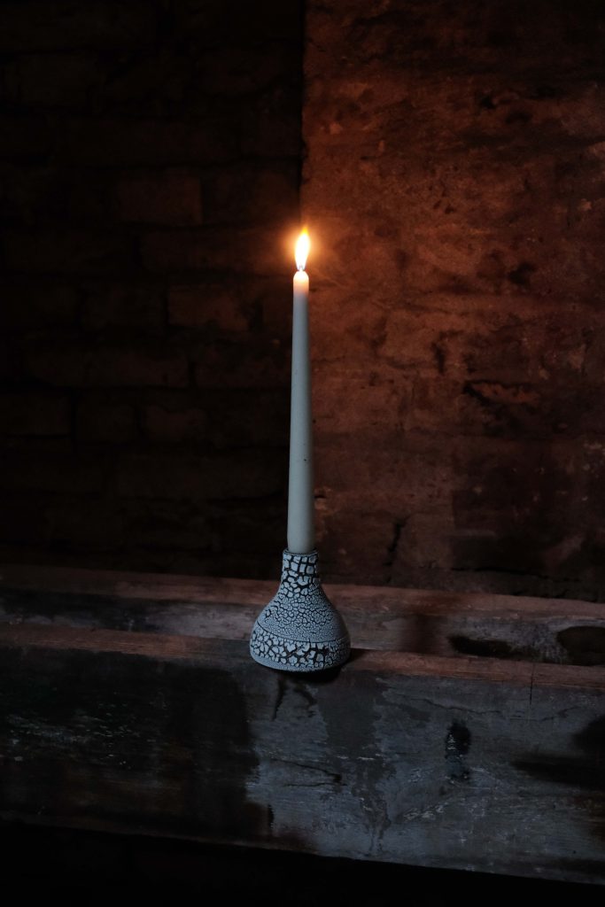 Meteor candle holder