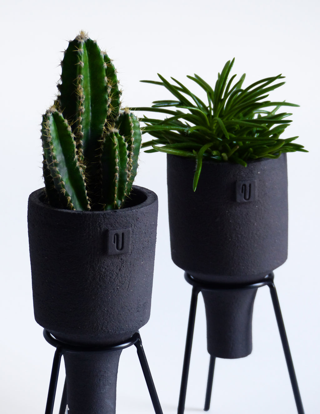 Black Moon tripod candle holder - Reversible
