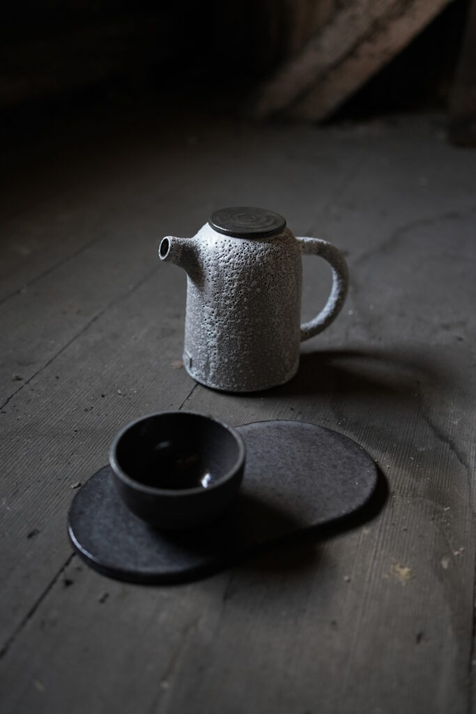 White Moon teapot