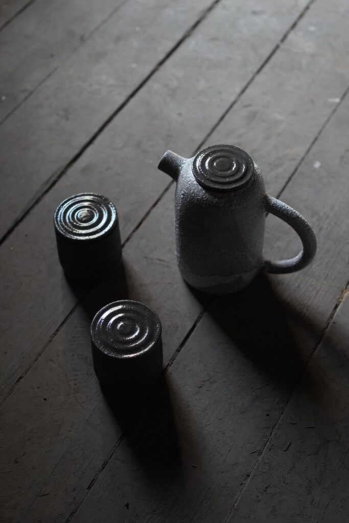 White Moon teapot