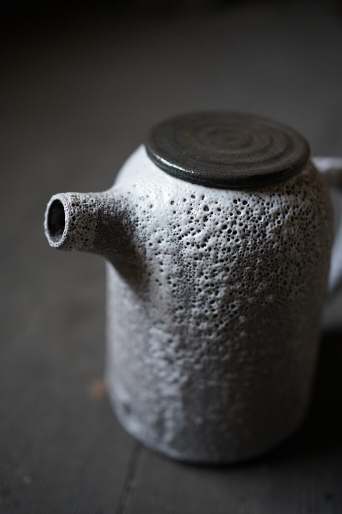 White Moon teapot