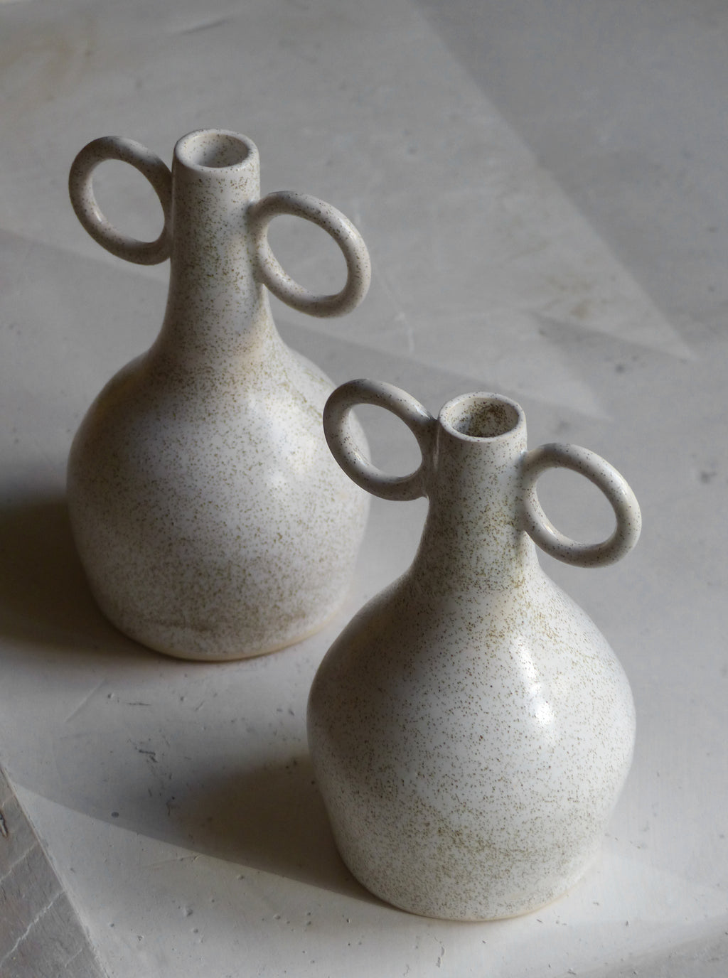 White Moon eared vase - 2019