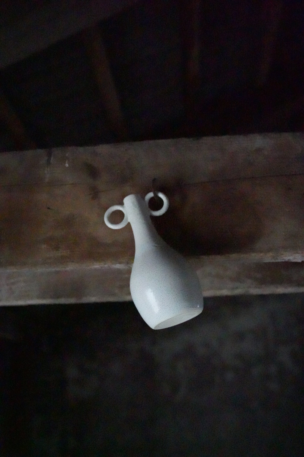 White Moon eared vase - 2019