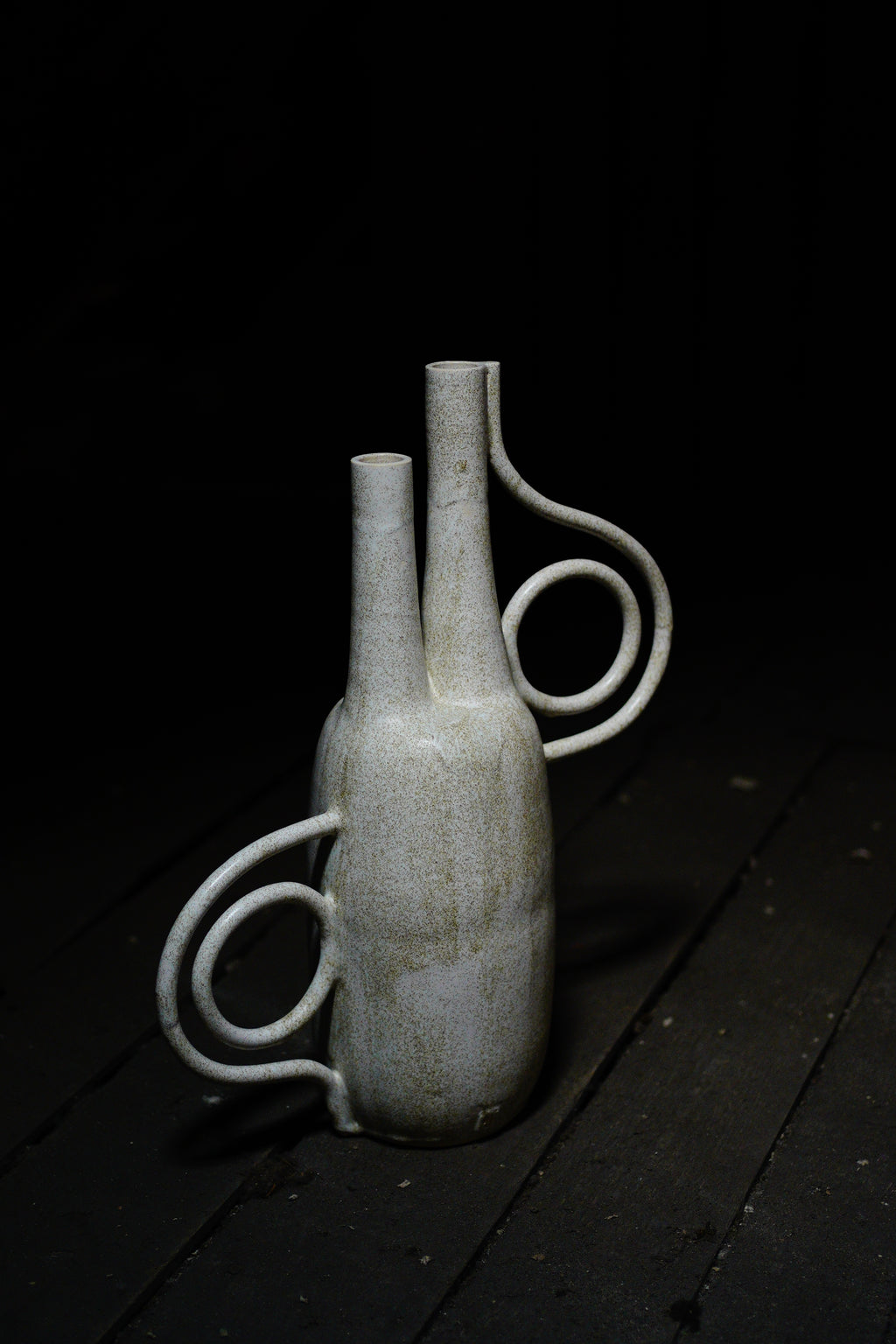 Orbit White vase - Asymetrical