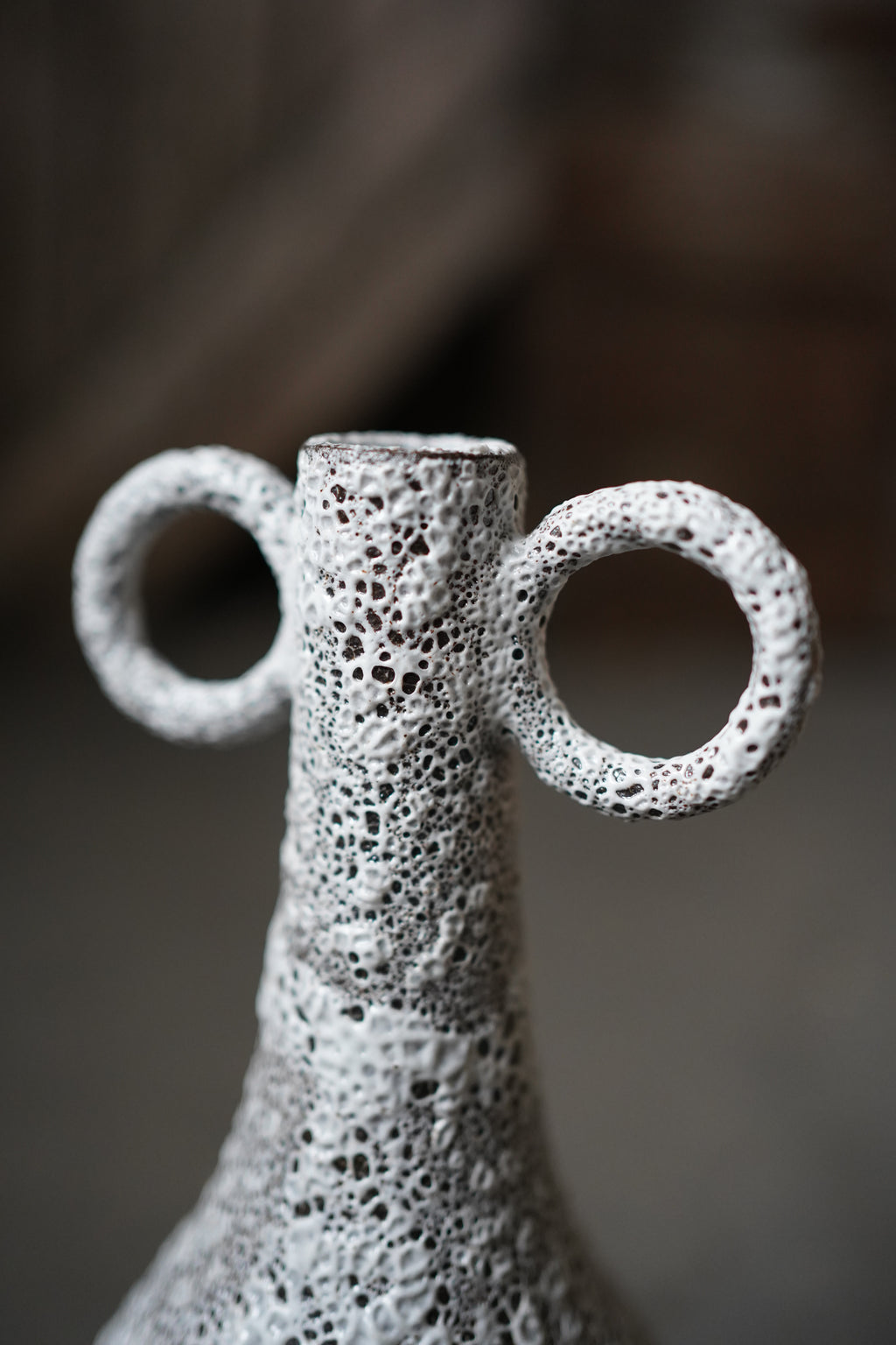 White Moon eared vase - 2020