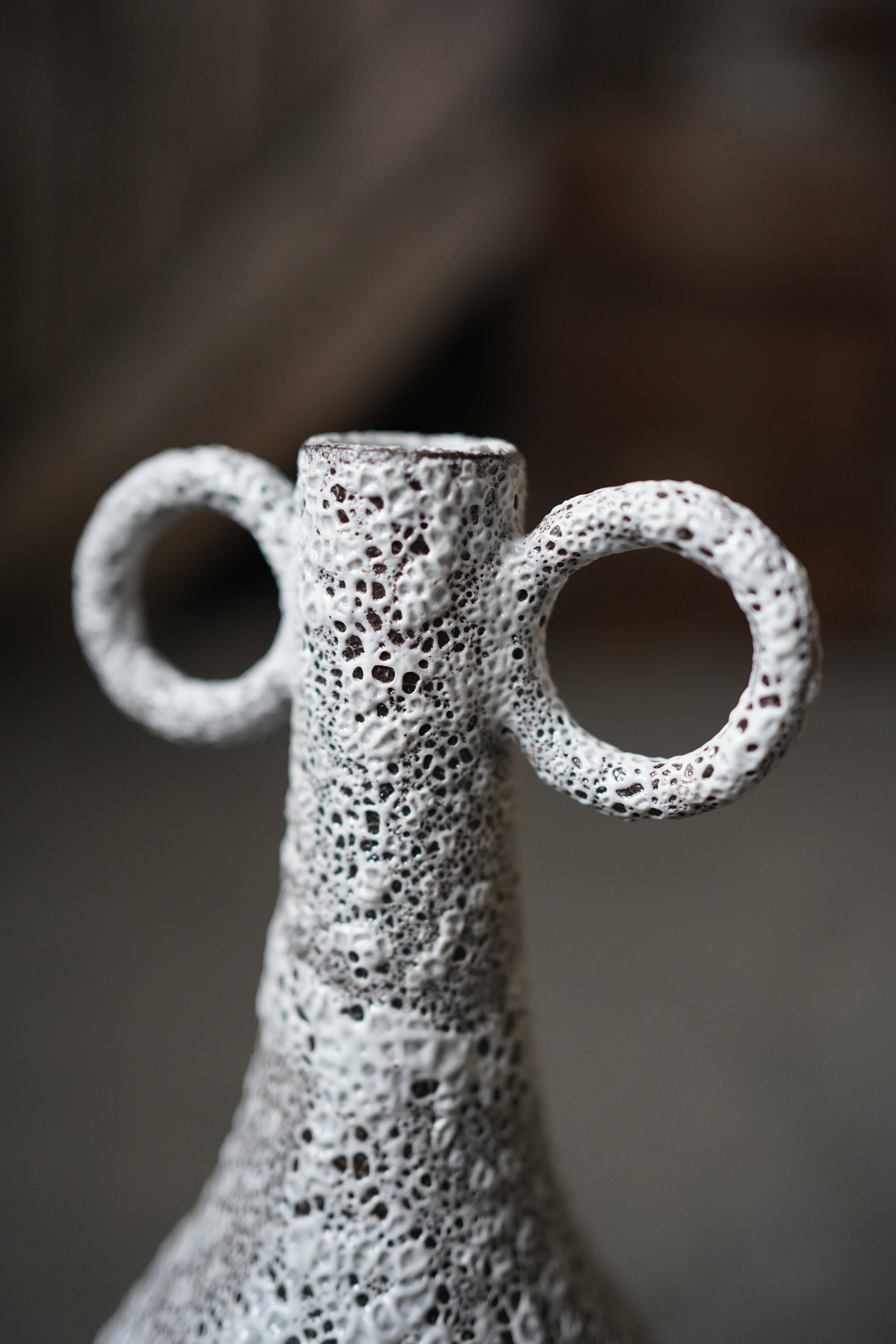 White Moon eared vase - 2020