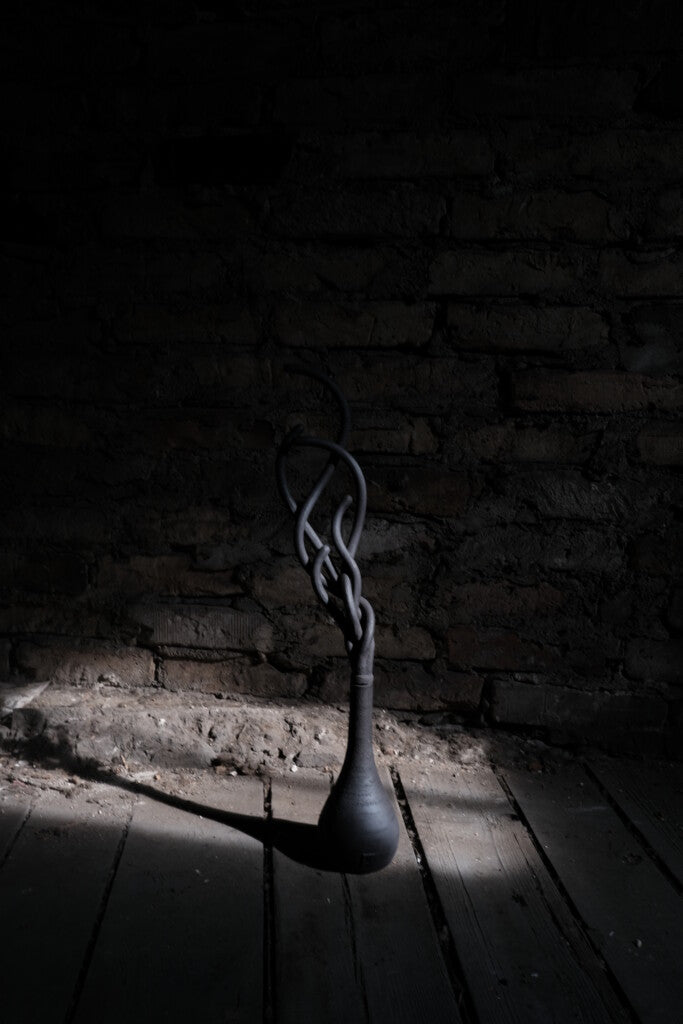 Alien vase 2