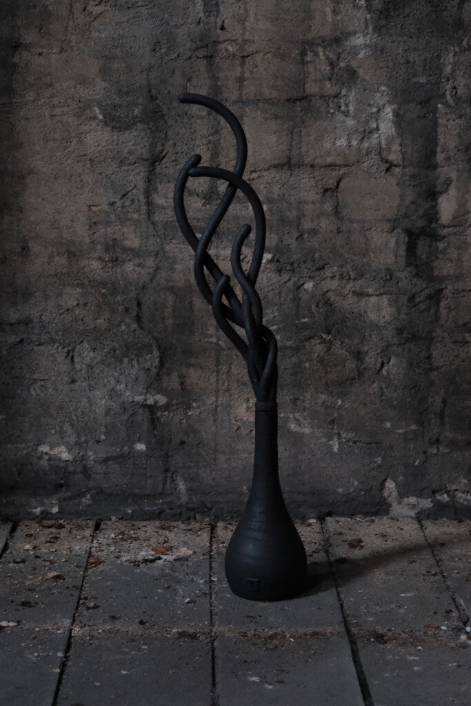 Alien vase 2