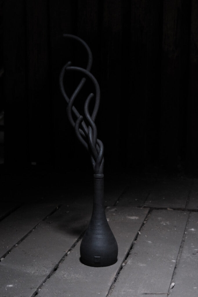 Alien vase 2