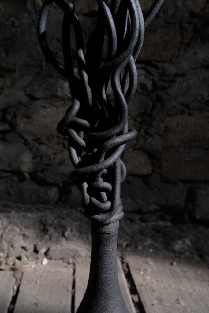 Alien vase 3