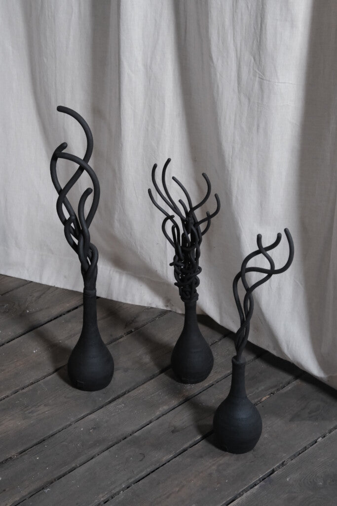 Alien vase 3