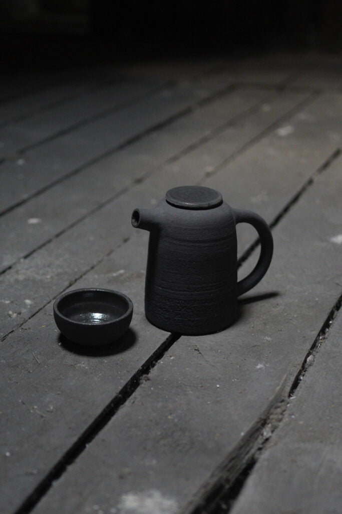 Black Moon teapot
