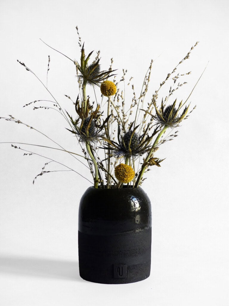 Black Moon Vase - Simple