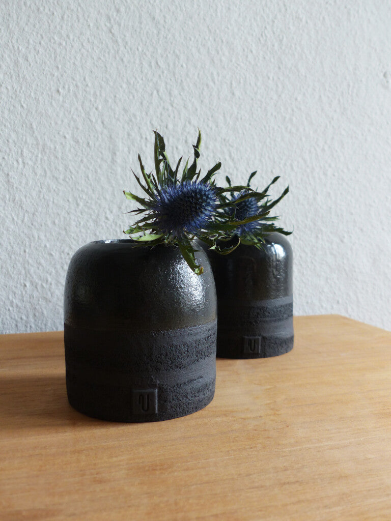 Black Moon Vase - Simple
