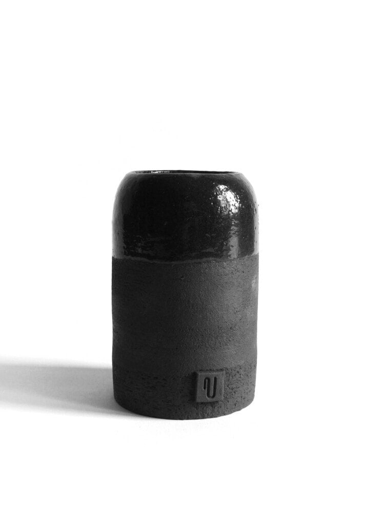 Black Moon Vase - Simple