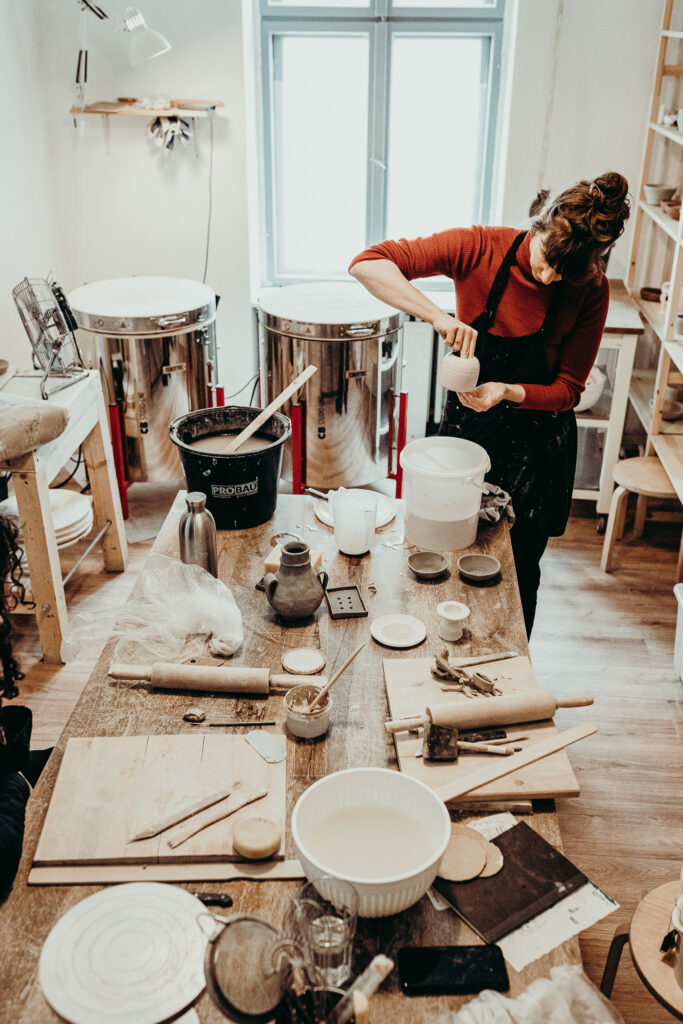 4-sessions pottery class: Throwing, Trimming & Glazing