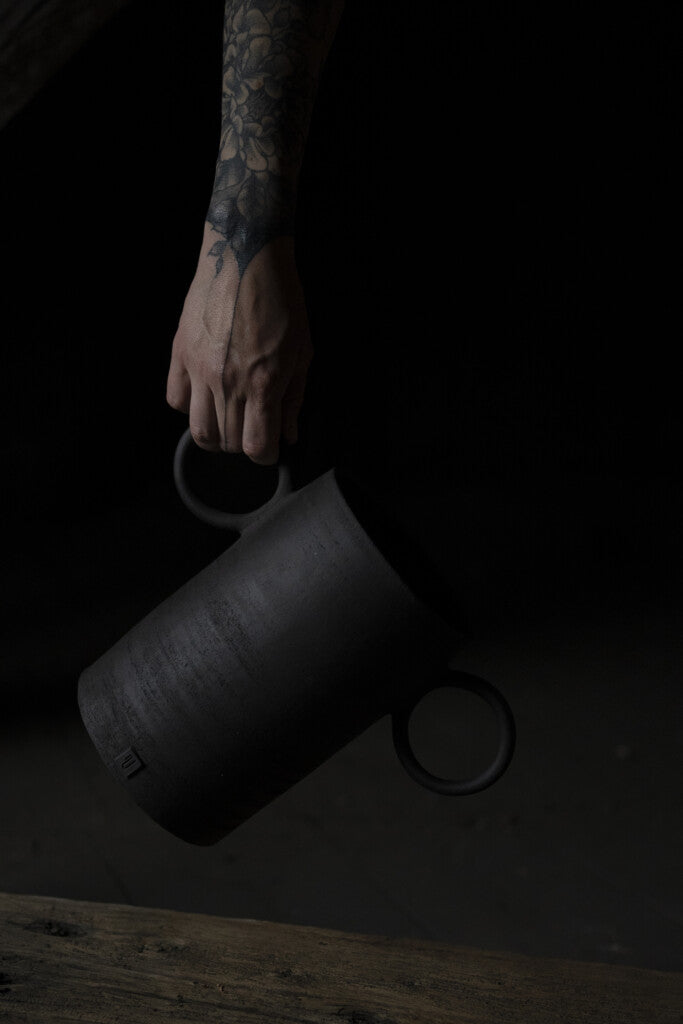 Ring black vase - L