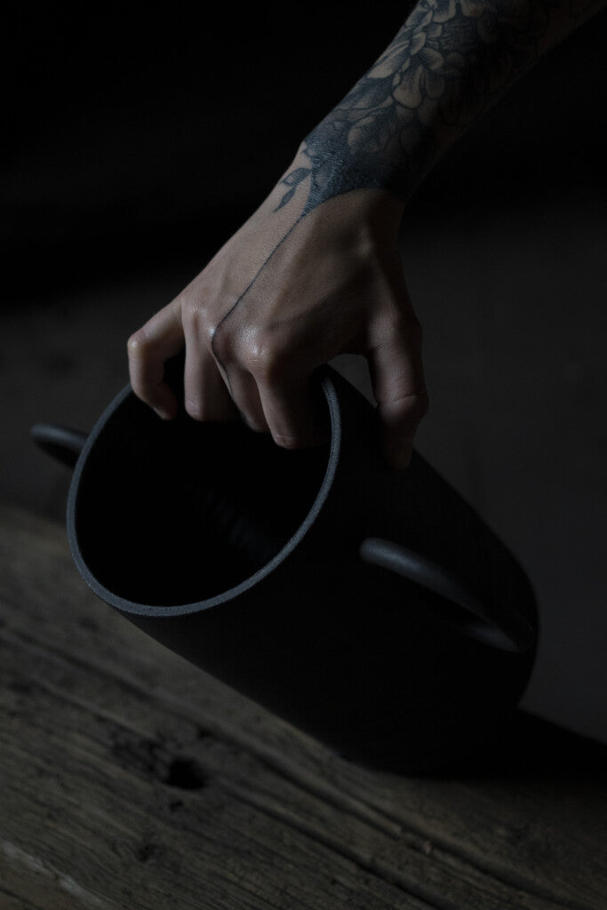 Ring black vase - L